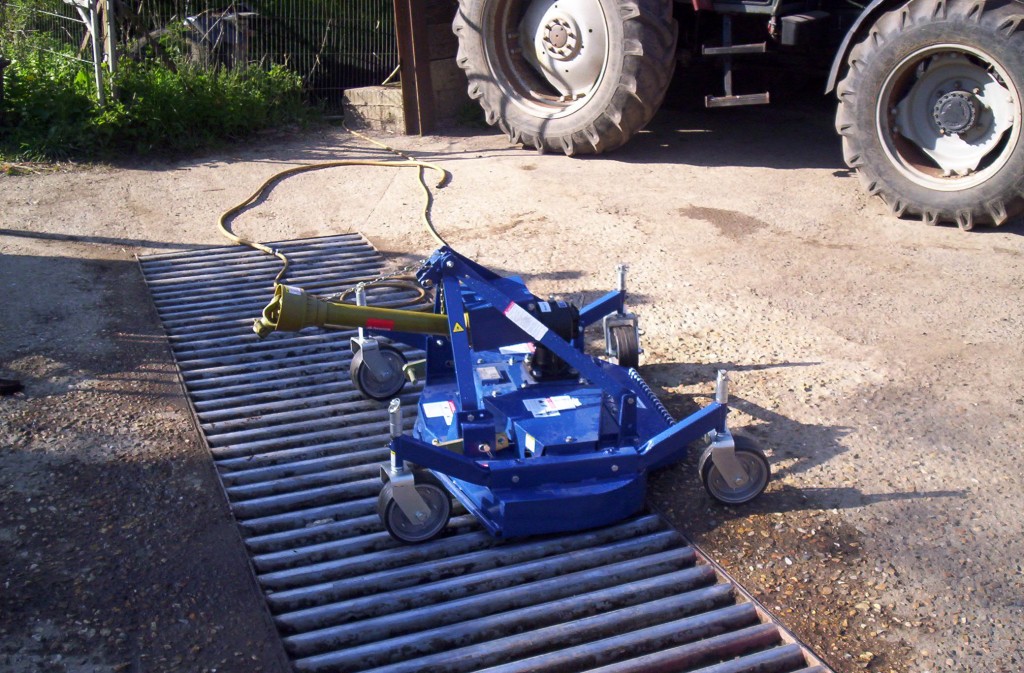 4′ FINISHING MOWER