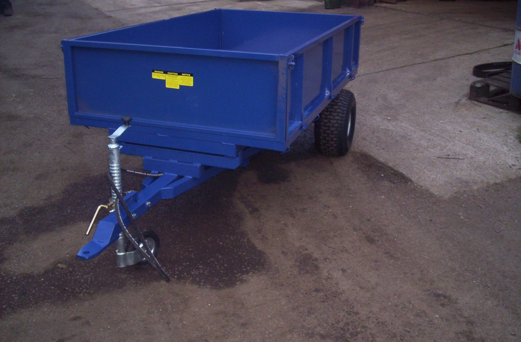 TIPPING TRAILER