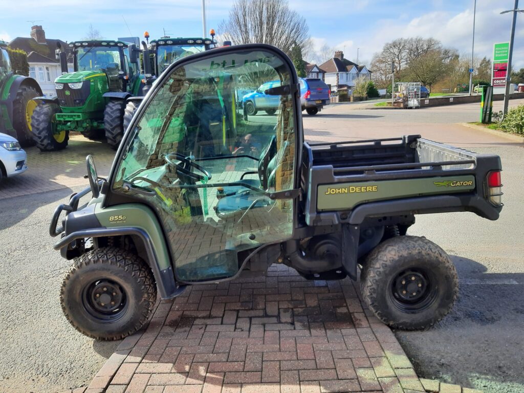 John Deere XUV855D Gator