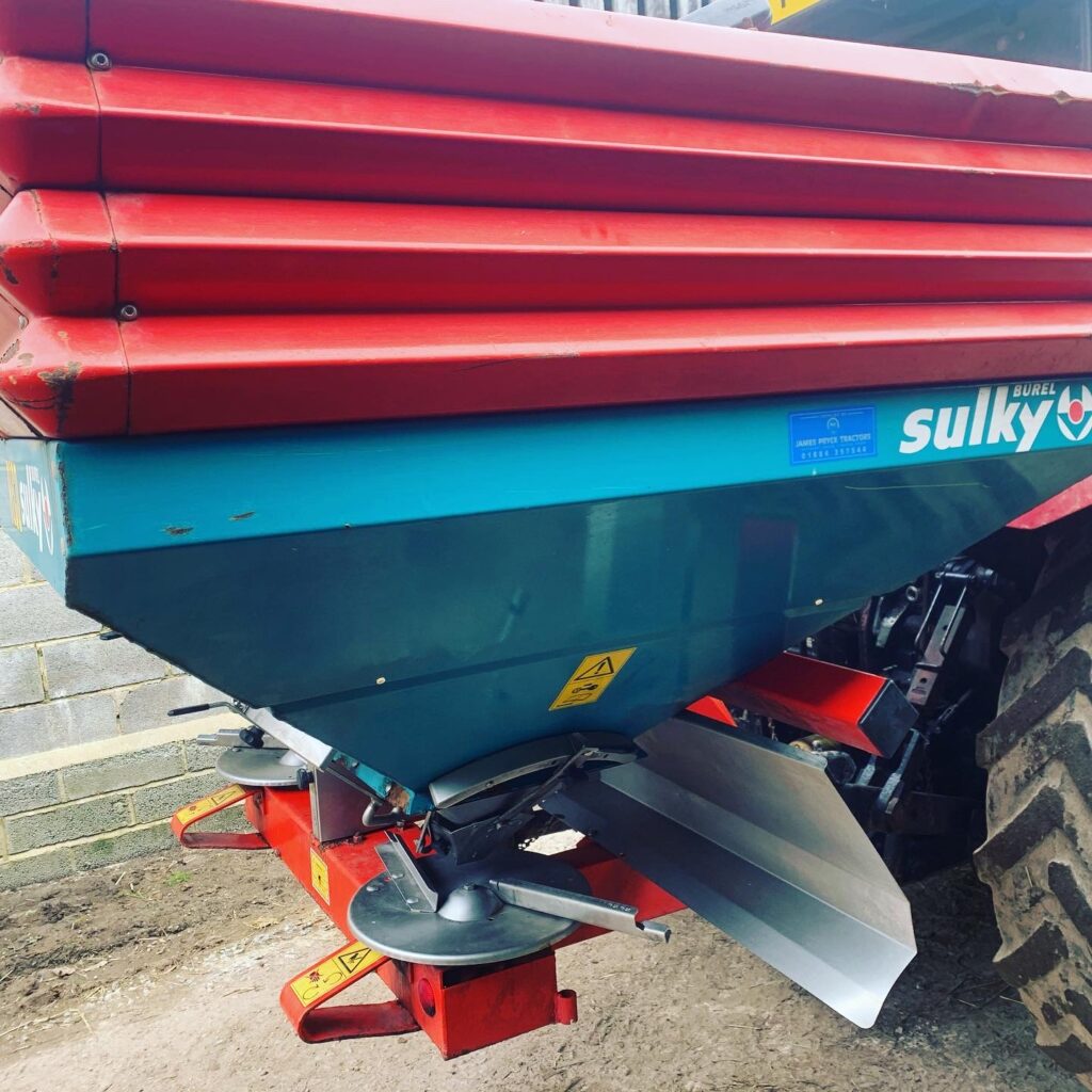 Reco Sulky Fertiliser Spreader