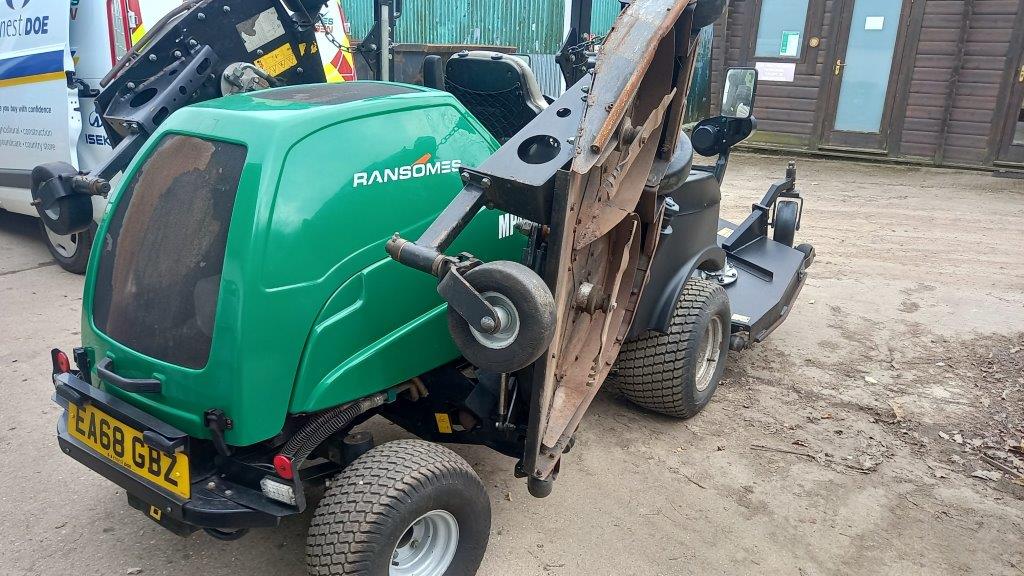 Ransomes MP 493