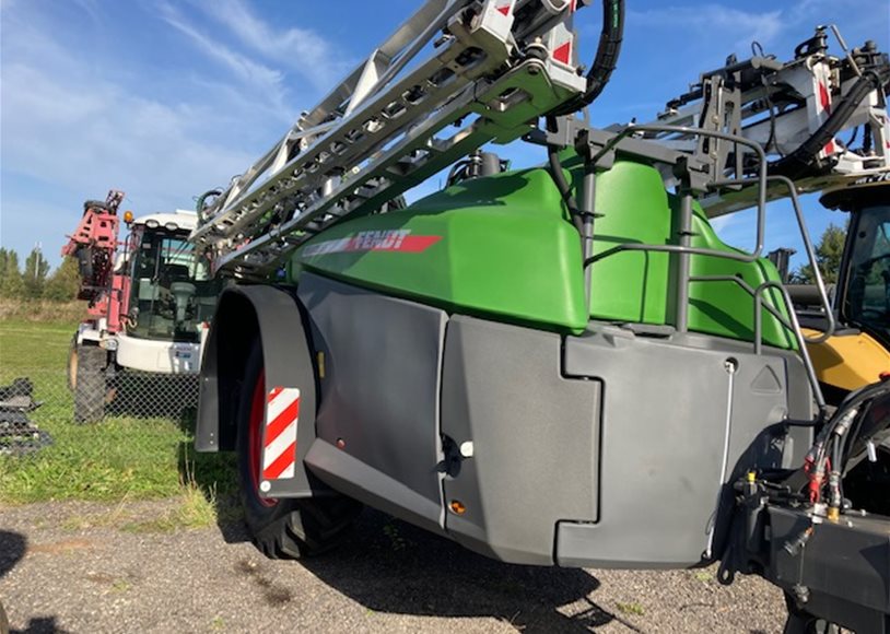 Fendt 355 Sprayer (Trail)