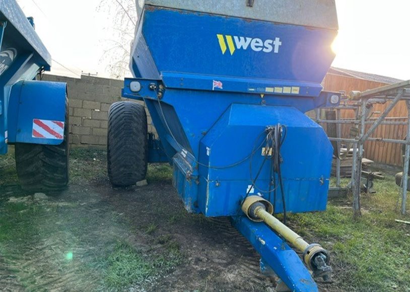 West 3000 Manure Spreader