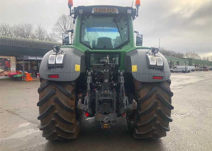 Fendt 828 S4 Tractor