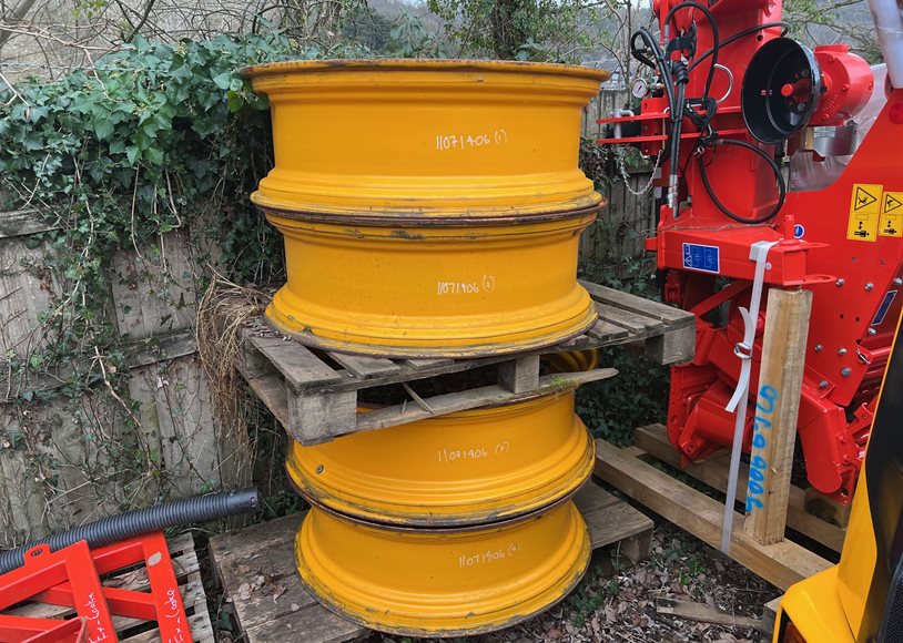 Jcb WHEEL Rims X 4