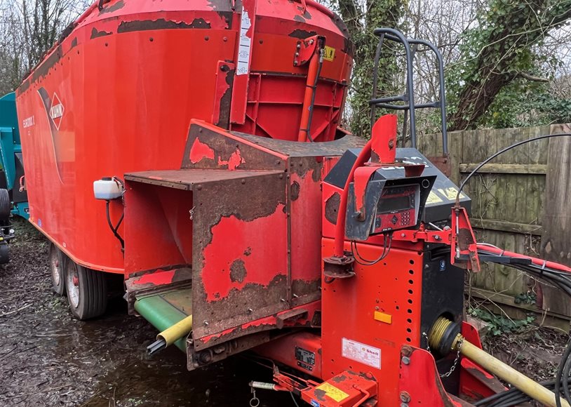 Kuhn EUROMIX Feeder