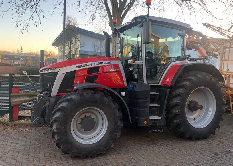 Massey Ferguson 8S.205EXD7 Tractor