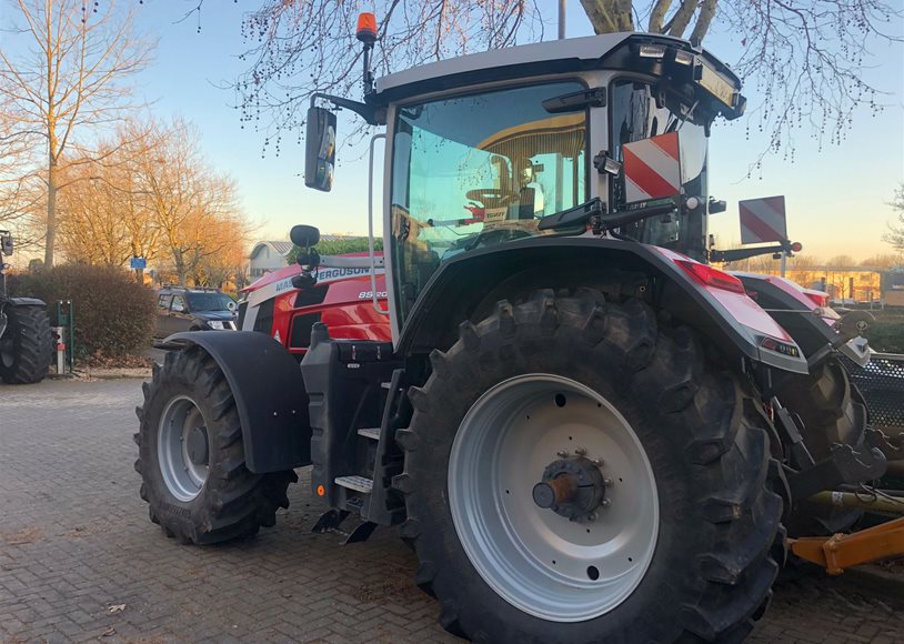 Massey Ferguson 8S.205EXD7 Tractor