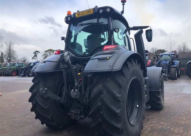 Valtra T235D Tractor