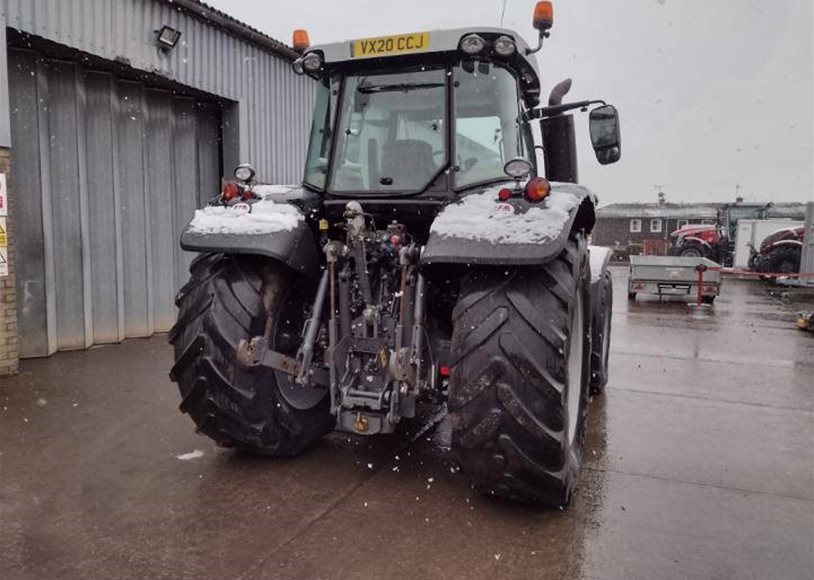 Massey Ferguson 7718SEFD6 Tractor