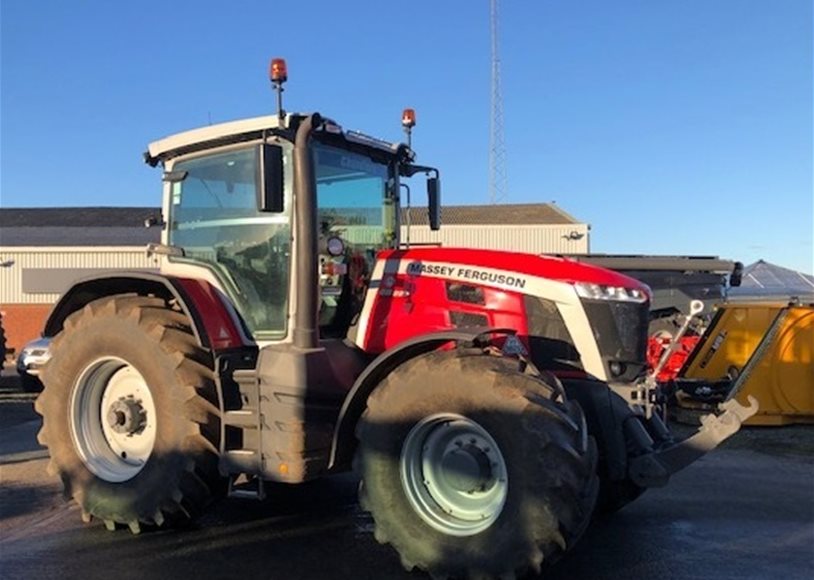 Massey Ferguson 8S.225EXD7 Tractor