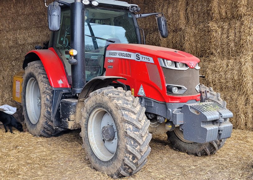 Massey Ferguson 7715SEFD6 Tractor