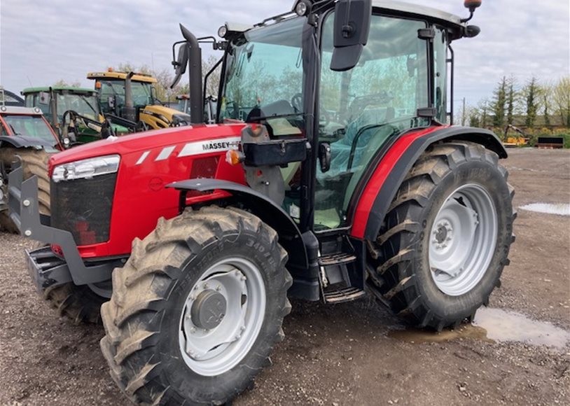 Massey Ferguson 4709 CAB Tractor