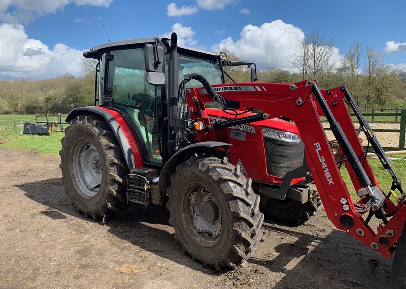 Massey Ferguson 4708M CAB Tractor