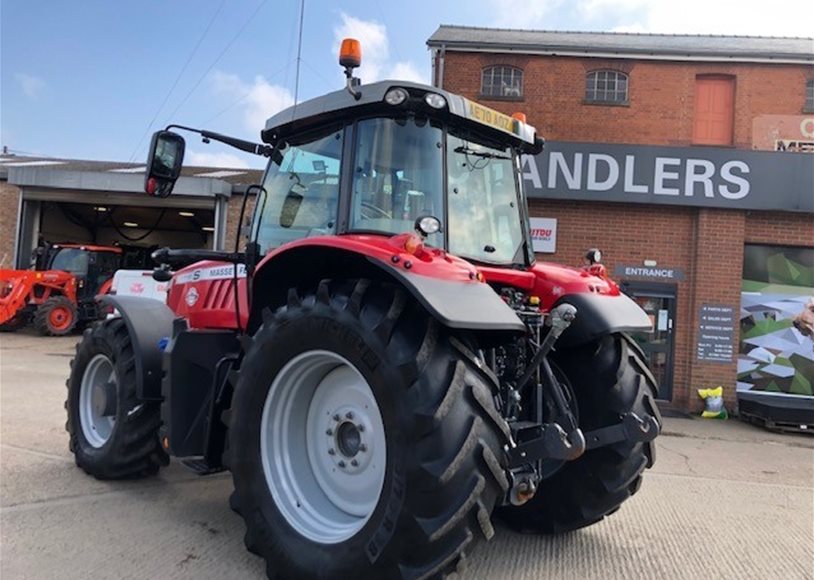 Massey Ferguson 7718SEFD6 Tractor