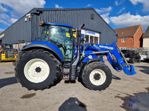 NEW HOLLAND T5.110 & LOADER