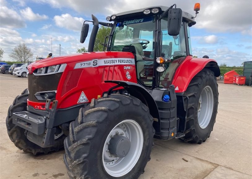 Massey Ferguson 7718SEFD6 Tractor