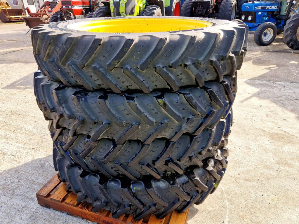 320/90R42 BKT tyres on rowcrop wheels to fit JCB 4220