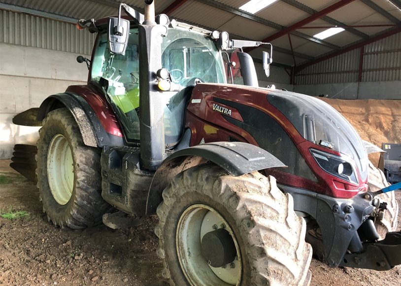 Valtra T174EA Tractor