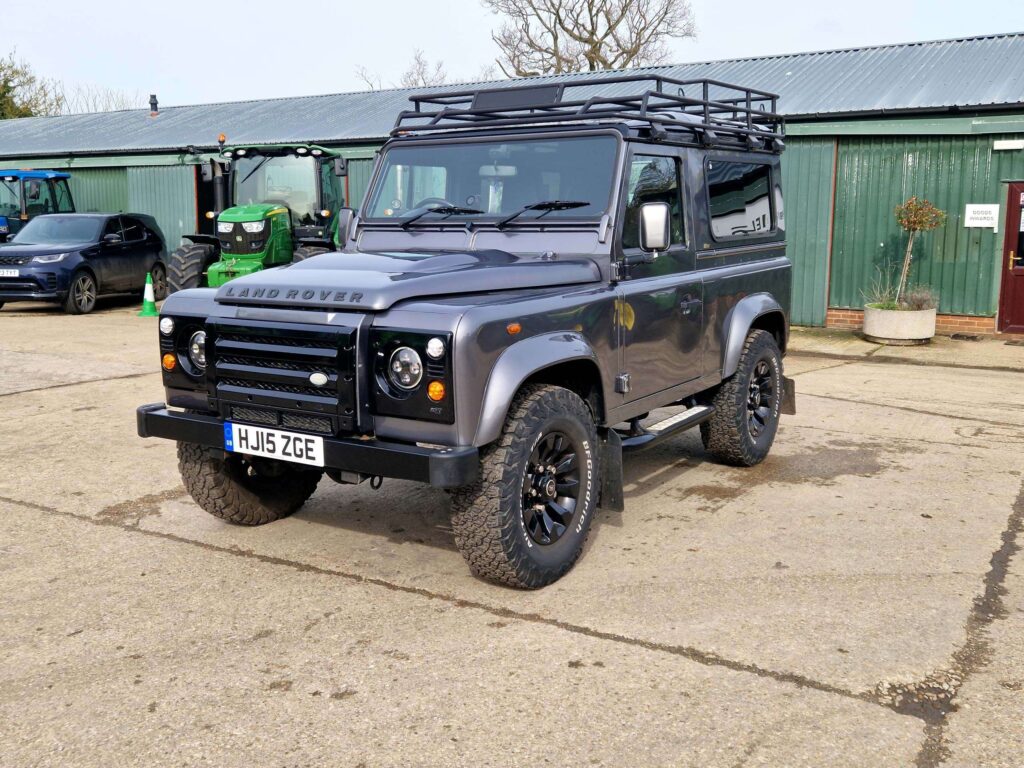 2015 Land Rover Defender XS 90 Station Wagon TDCi (2.2)