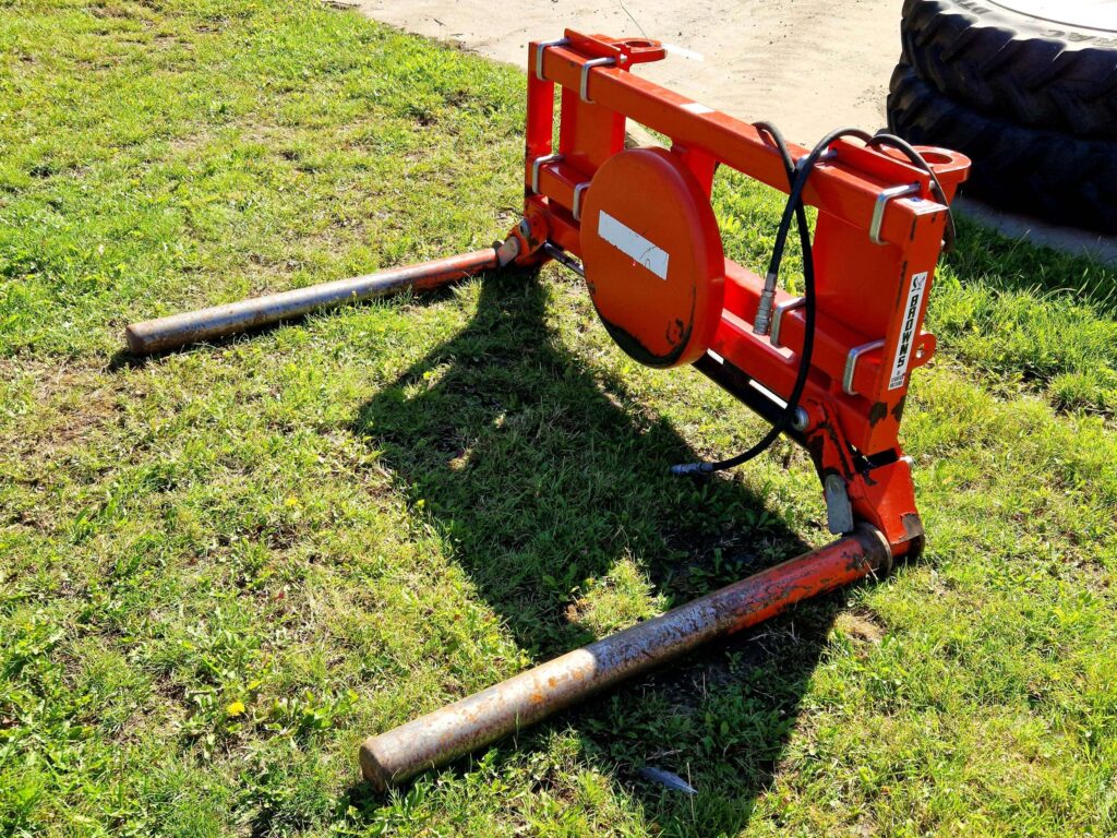 Browns round bale handler