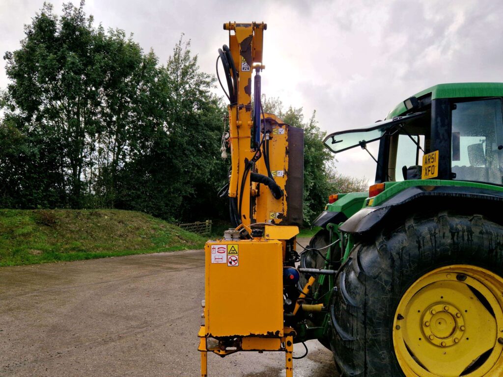 Bomford B49 Power plus hedge cutter