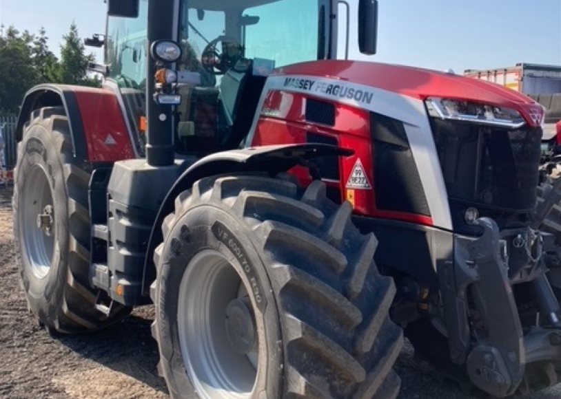 Massey Ferguson 8S.225EXD7 Tractor