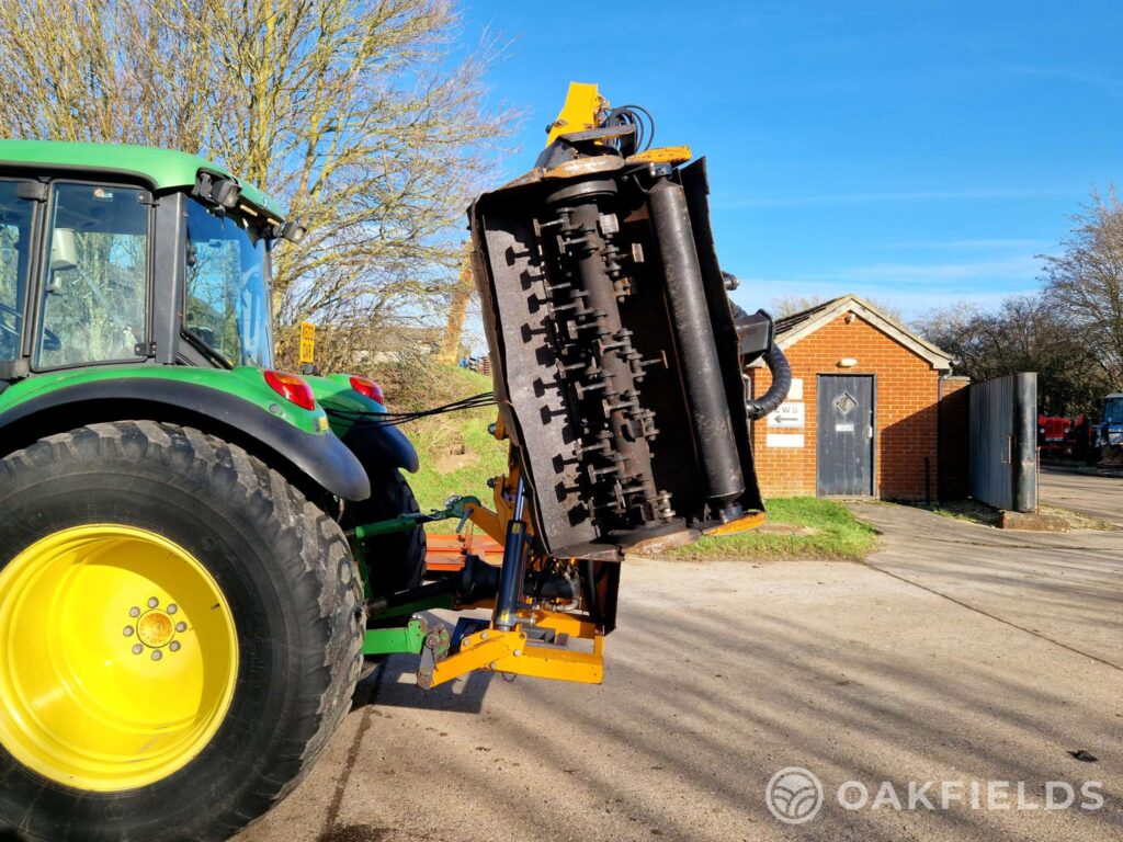 2009 Reco-Ferri TGA46 hedge cutter