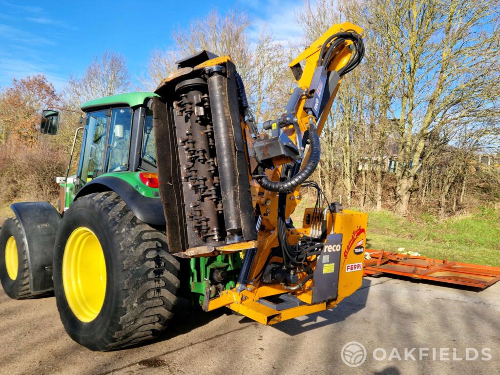 2009 Reco-Ferri TGA46 hedge cutter