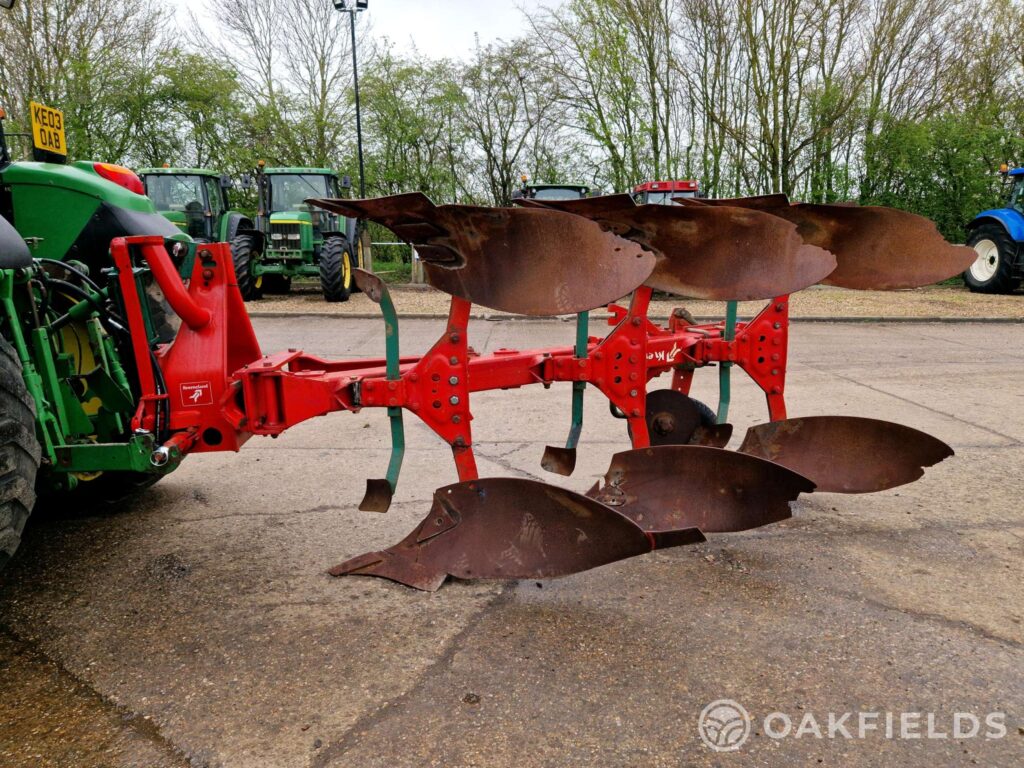 Kverneland Model L 3 furrow reversible plough