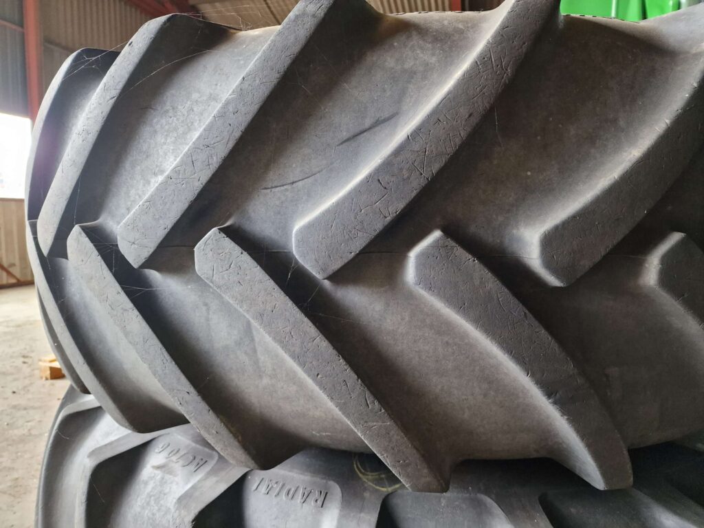 Pair of 680/85 R32 John Deere combine wheels