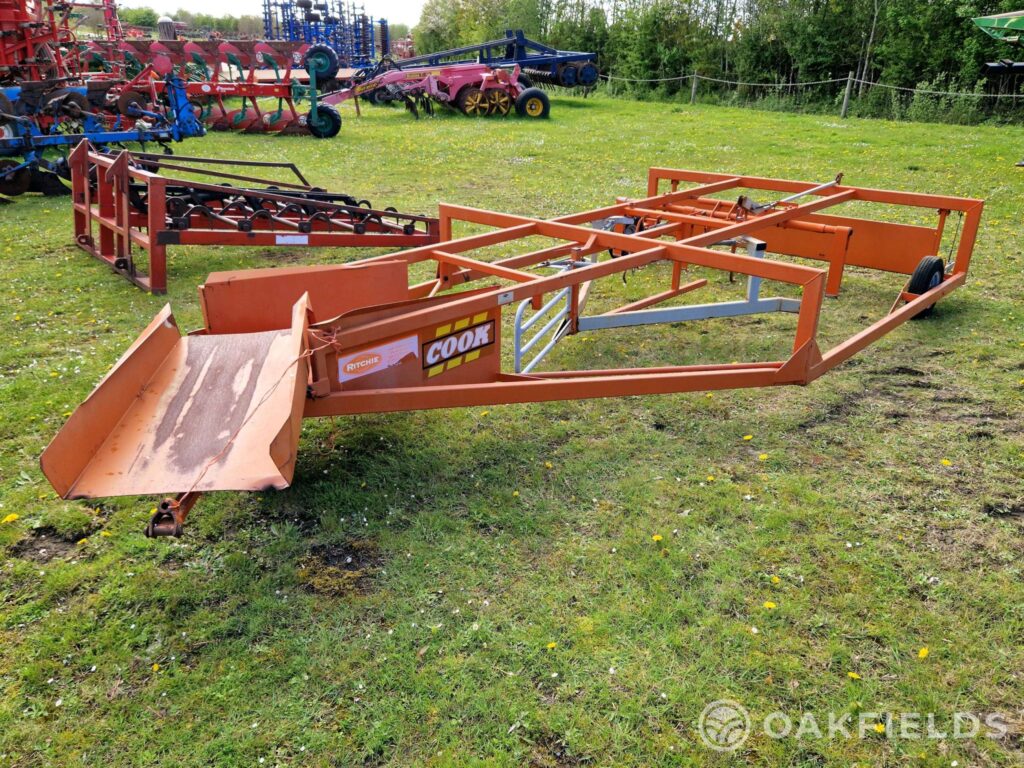Ritchie Cook Flat 8 Bale Sledge