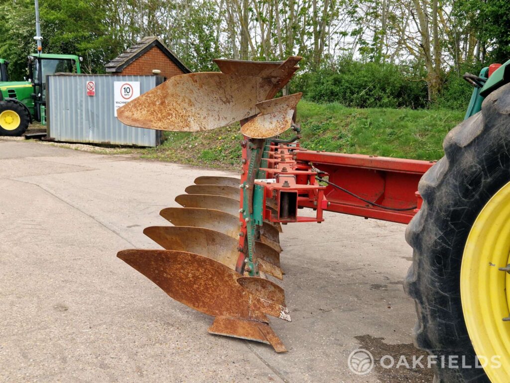 2009 Kverneland LO85-300 6 furrow plough