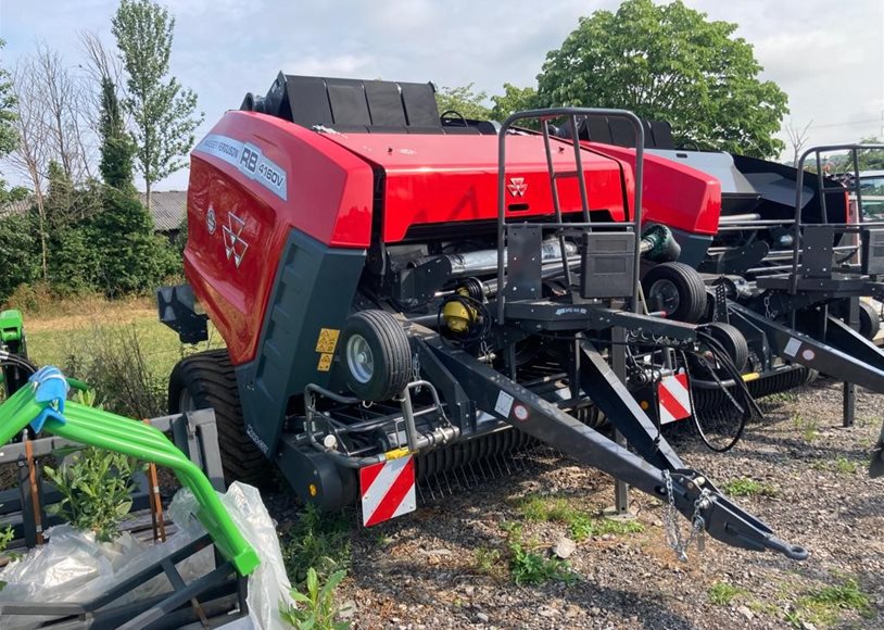 Massey Ferguson RB4160V Baler