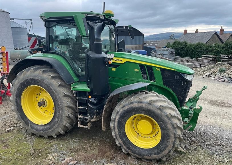 John Deere 7R 330 Tractor