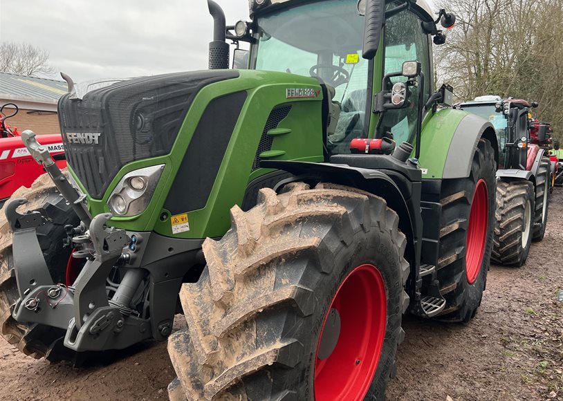 Fendt 828 Tractor