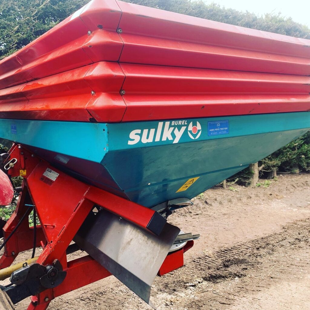 Reco Sulky Fertiliser Spreader