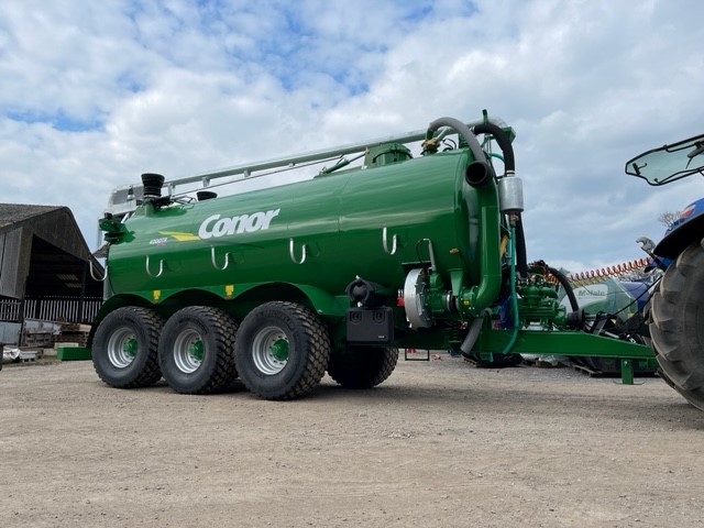 Conor 4000 Gallon Tanker