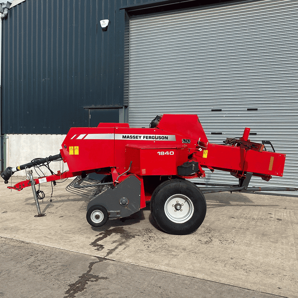 2014 MASSEY FERGUSON 1840