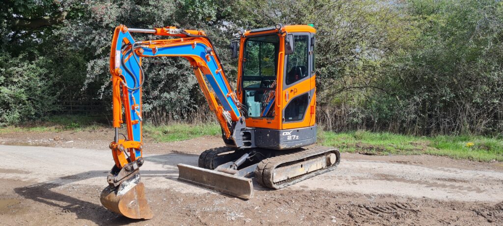 Doosan DX27 Mini Digger