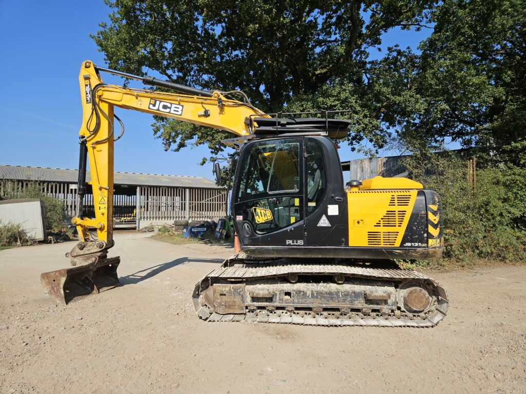 JCB JS131LC Excavator