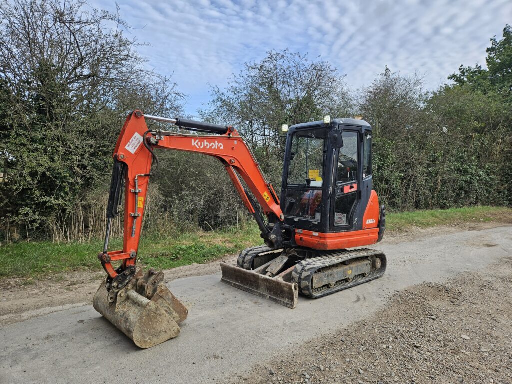 Kubota KX61-3 Mini Digger