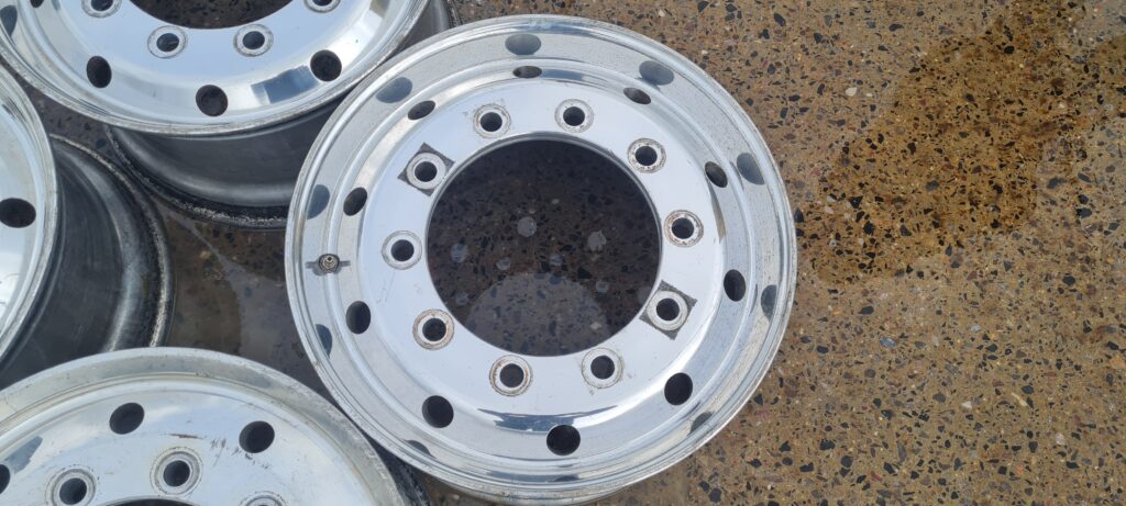 10 Stud Alloy Rims 22.5 11.75 – 120