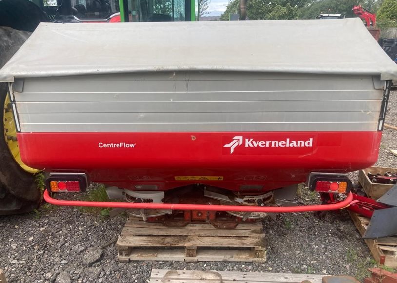 Kverneland CL1300 Broadcaster