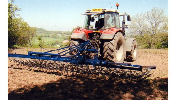 Beaco Products Chain Harrows