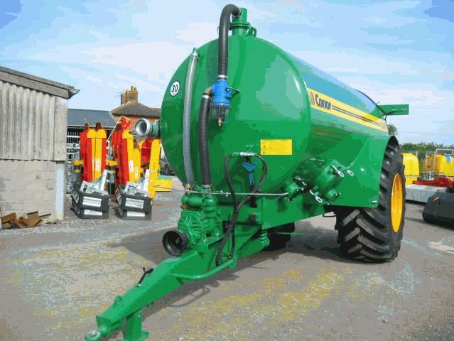 Conor 2500 Gallon Tanker