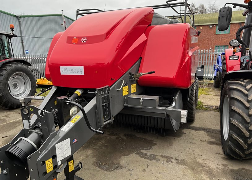 Massey Ferguson 2260 Baler (Square)