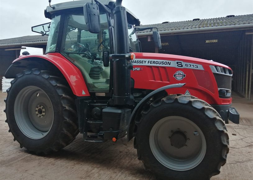 Massey Ferguson 6713SESD6 Tractor