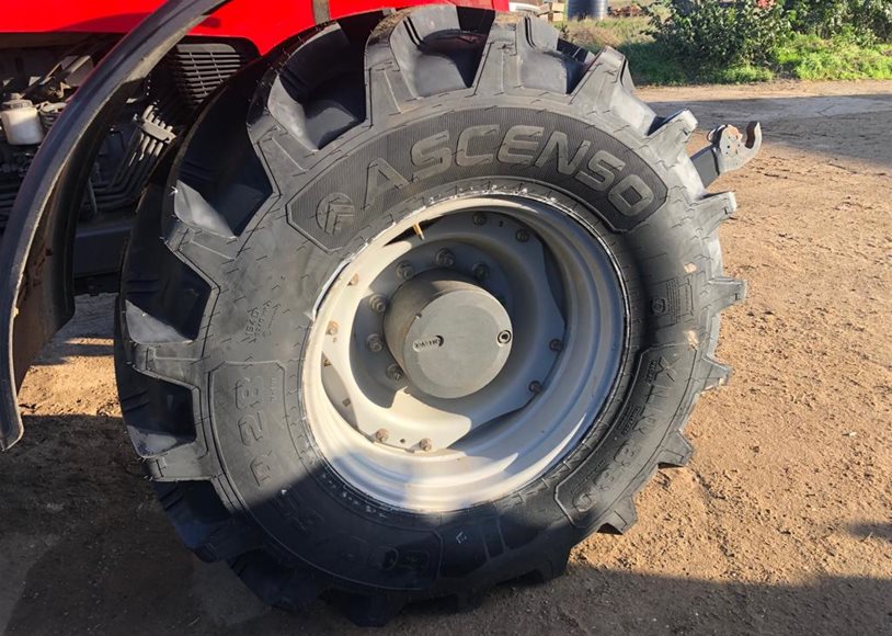 Massey Ferguson 7726EXD6 Tractor