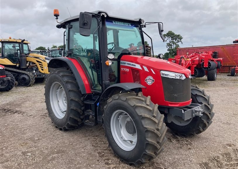 Massey Ferguson 5709 CAB Tractor